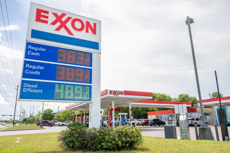 Oil And Gas Companies Chevron And Exxon Mobil Profits Surged Last Quarter