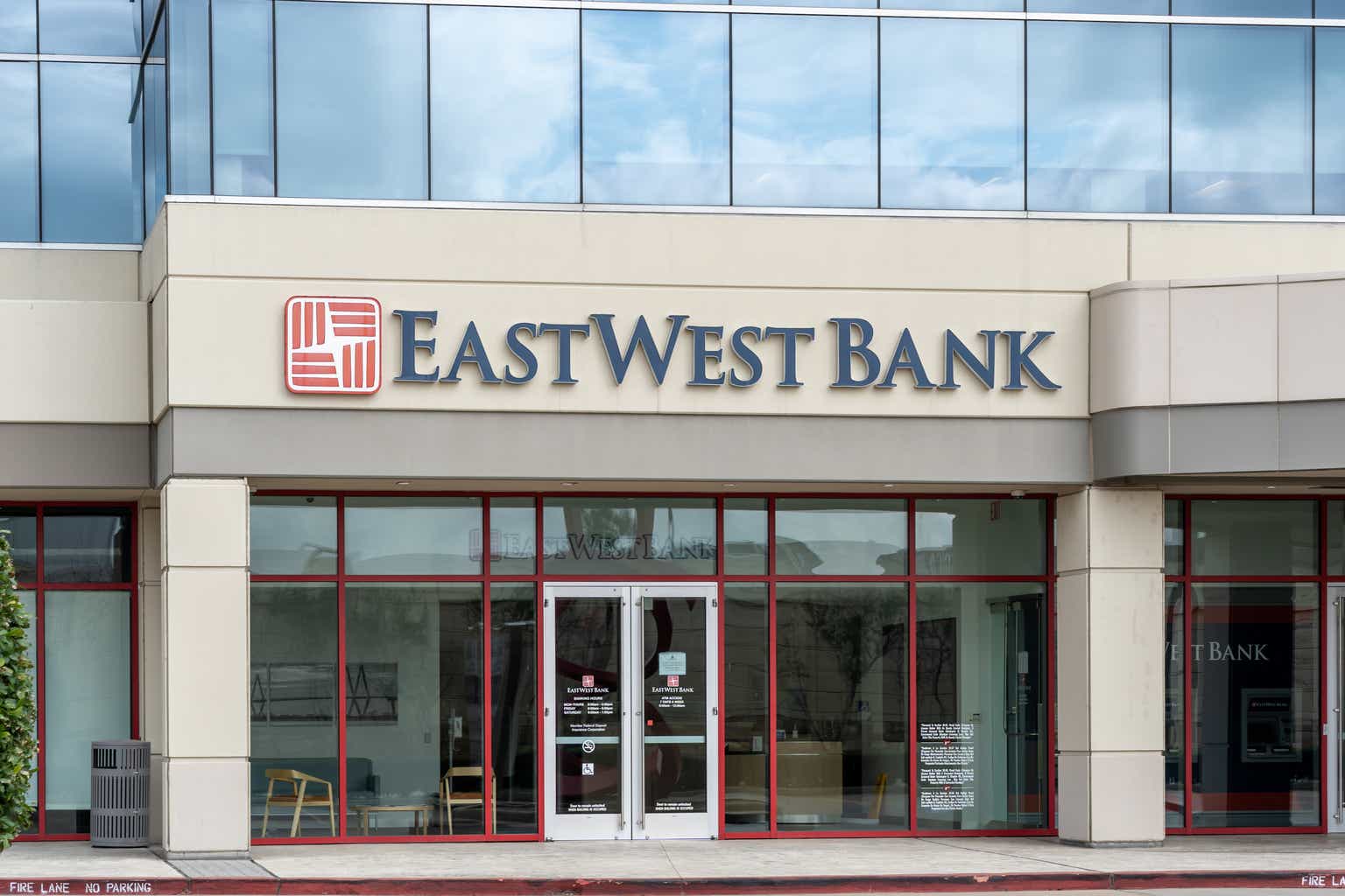 East West Bancorp: Dividend Is Growing Very Fast (NASDAQ:EWBC)