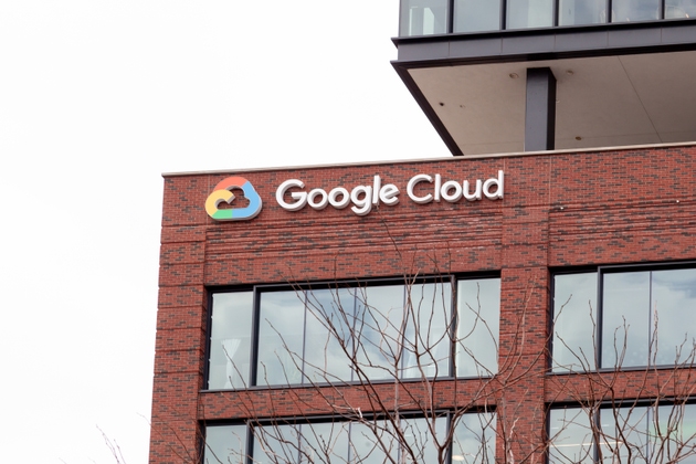 Google Cloud logo sign on the building in Chicago, Illinois, USA.