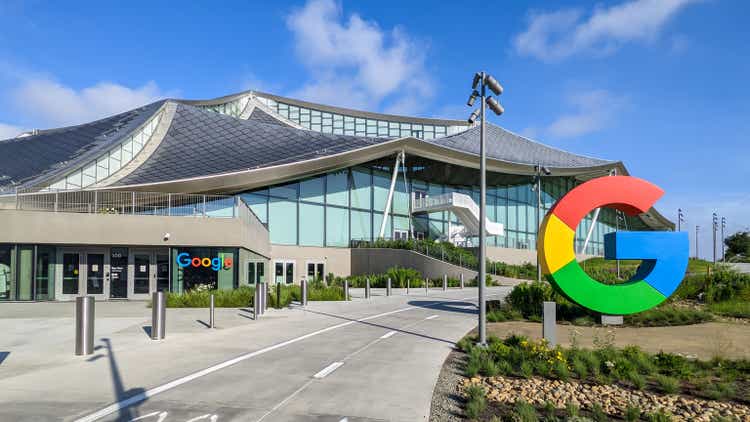 Gedung baru di kampus Google Bay View di Mountain View, California.