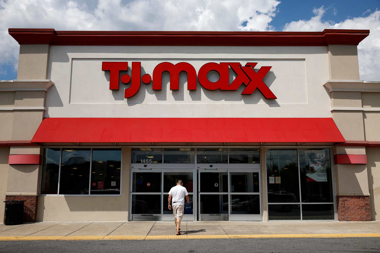 TJX Says It Doesn't Need More E-Commerce. Why It's Wrong