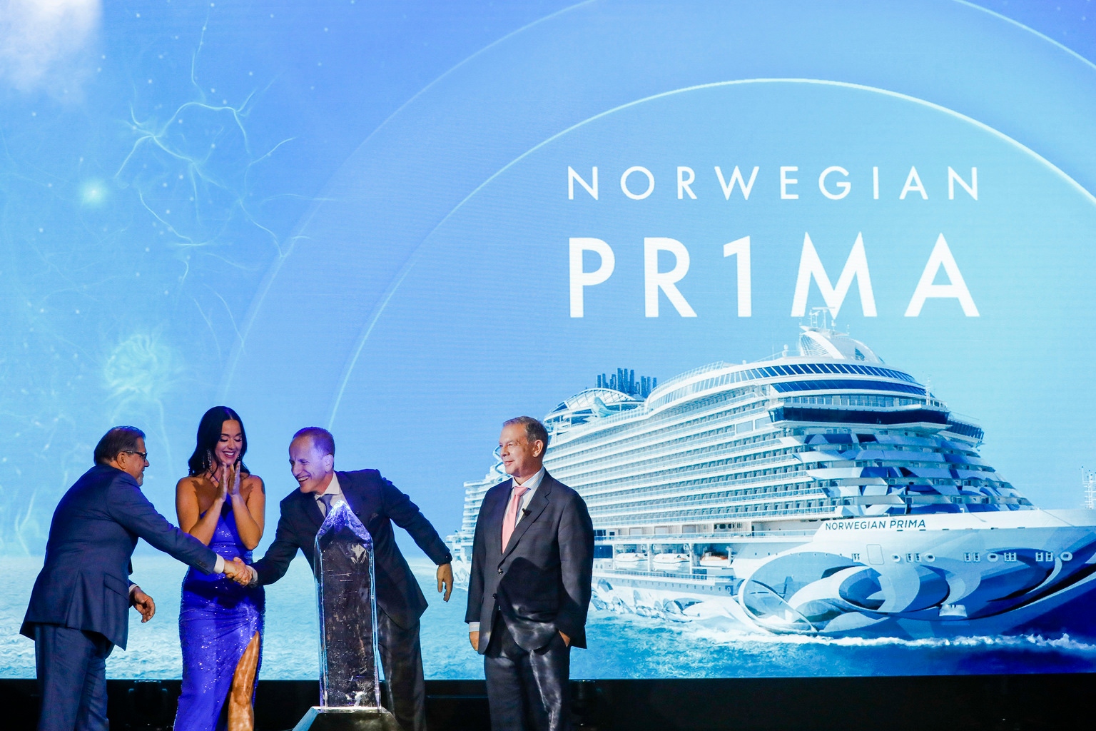 Dilution Factors Aside, Norwegian Offers Growth Momentum (NYSE:NCLH)