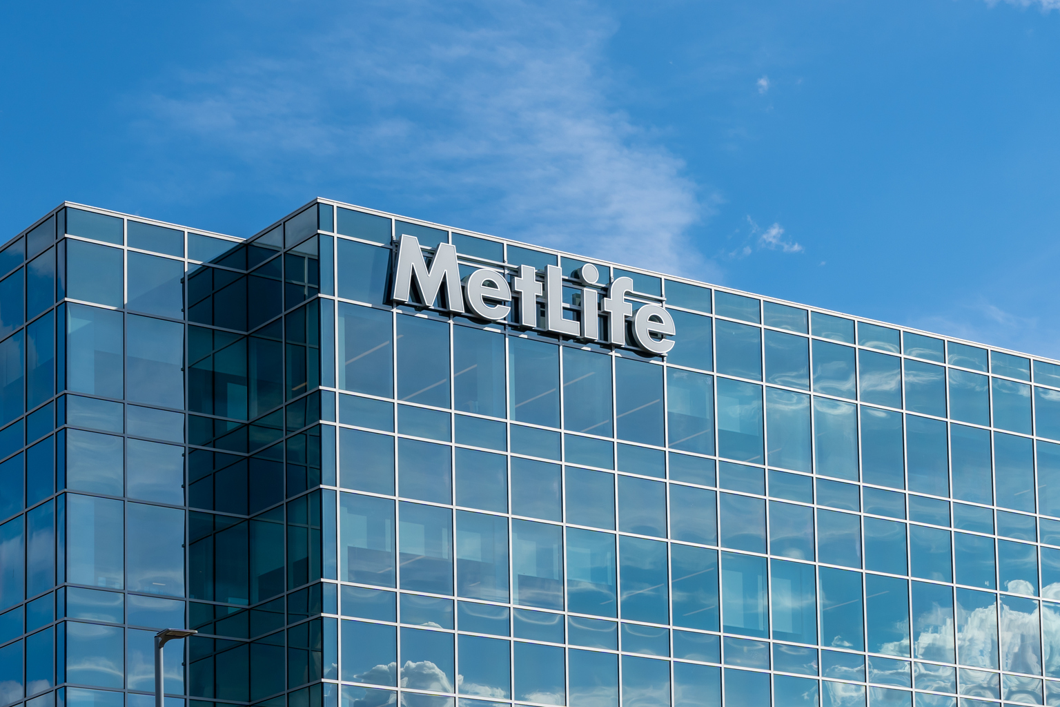 seekingalpha.com - Liz Kiesche - MetLife expects $430M of stock buybacks in Q4, $2.85B for full year (MET:NYSE)