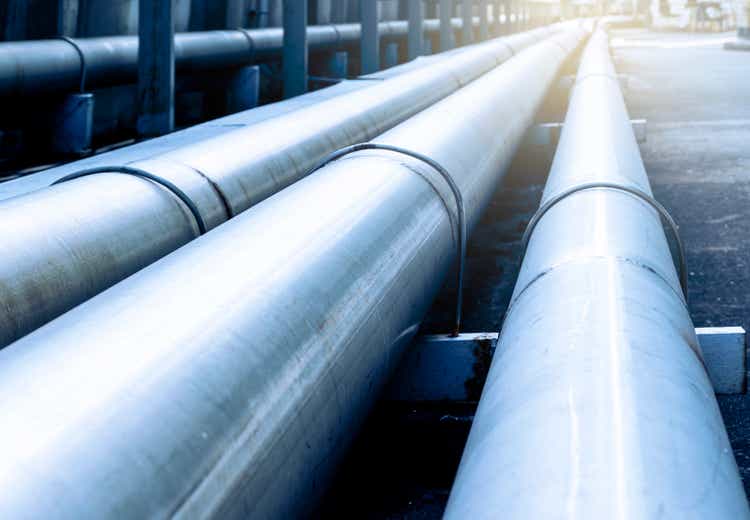 Gas pipelines for industrial plants