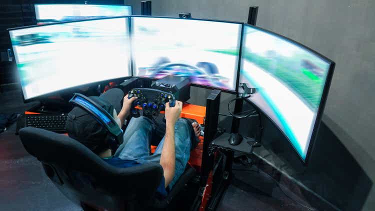 the professional gamer playing online car racing