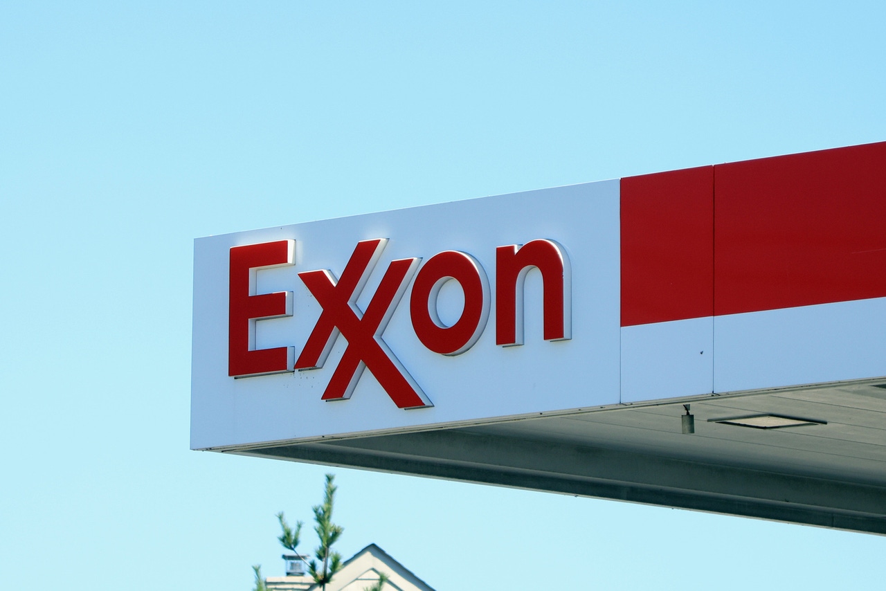 Exxon Time To Buy, Sell Or Hold? (NYSEXOM) Seeking Alpha