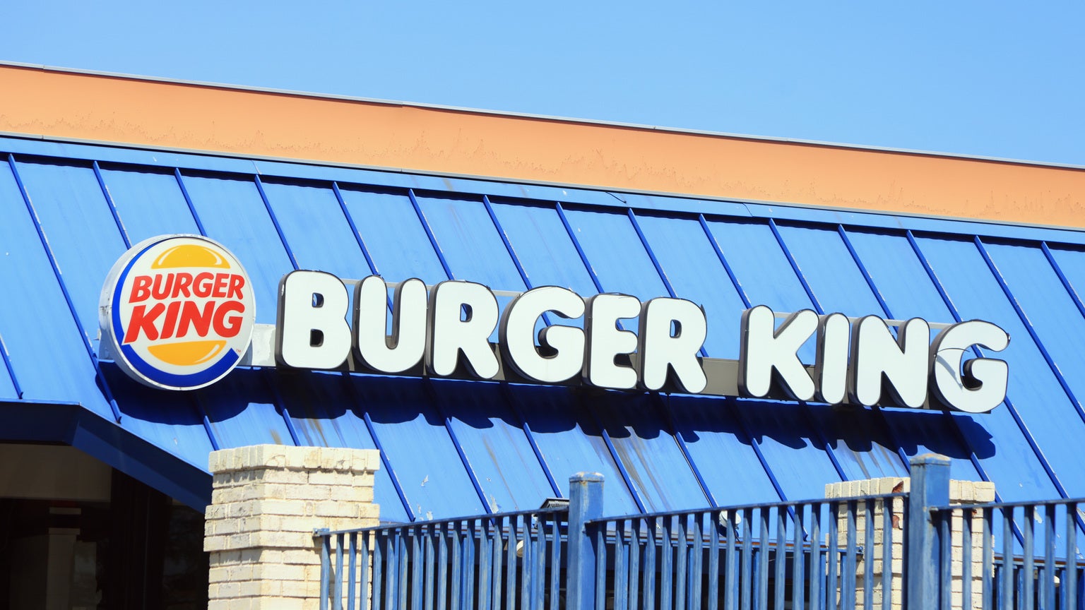 Burger King, Tim Hortons and Popeyes Plan to Modernize the Drive