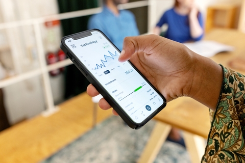 The Market Reacts: Circle Stock Jumps After Beating Q1 Estimates - dbgnvgn