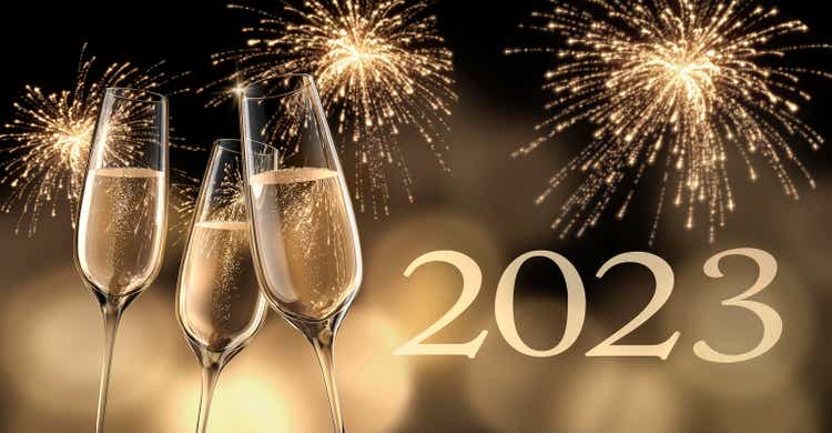 2023 - Champagne glasses and fireworks