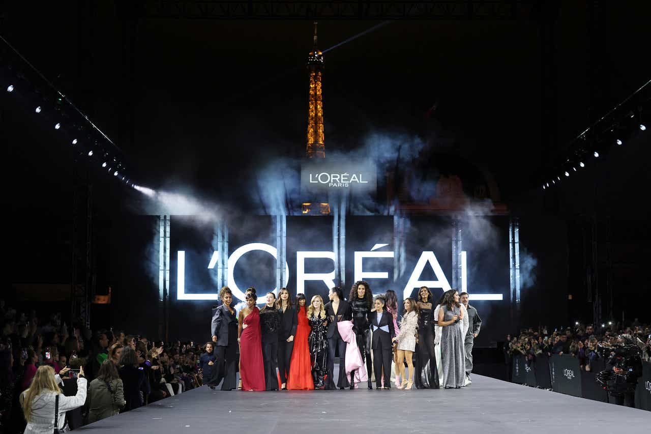 76 Celebrities Attends Loreal Paris Store Opening Stock Photos, High-Res  Pictures, and Images - Getty Images