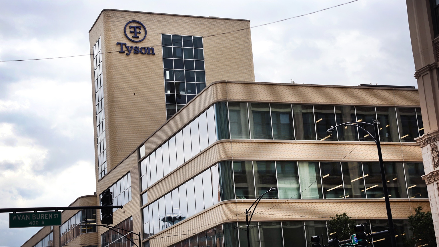 Tyson Foods: Meat Market Crisis Points To 'Lower For Longer' Profit Margins  | Seeking Alpha