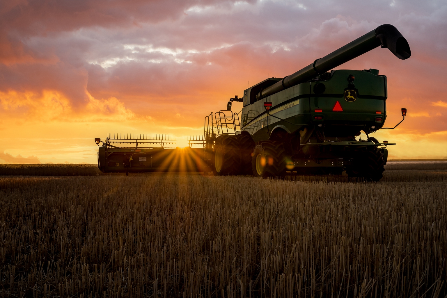 Deere & Firm: Nonetheless My Strongest Promote Due To The Enormous Hole Between Market Hopes And Actuality Deere & Firm: Nonetheless My Strongest Promote Due To The Enormous Hole Between Market Hopes And Actuality