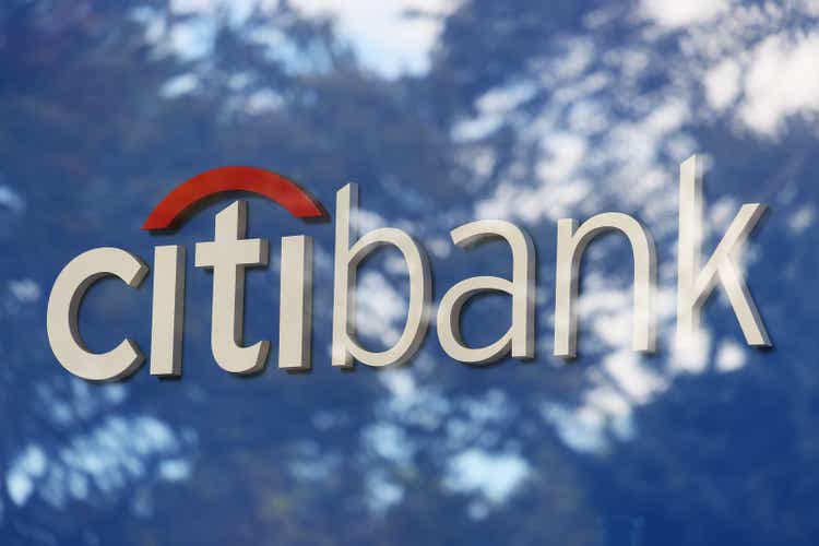 Citigroup Reports 25 Percent Drop In Quarterly Earnings