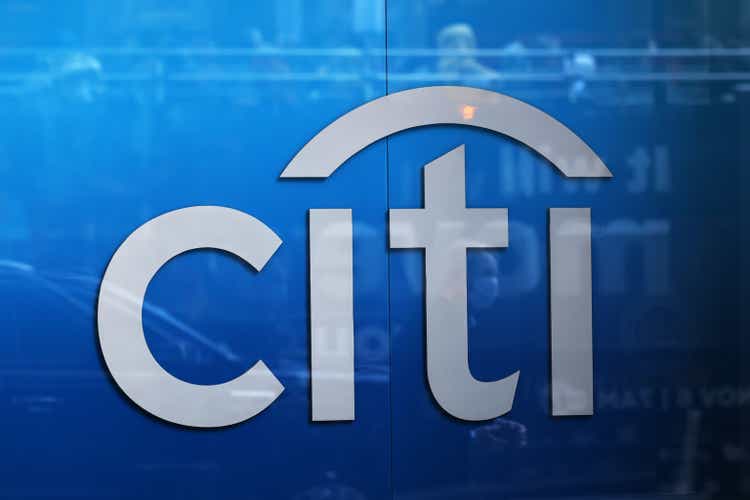 Citigroup Reports 25 Percent Drop In Quarterly Earnings