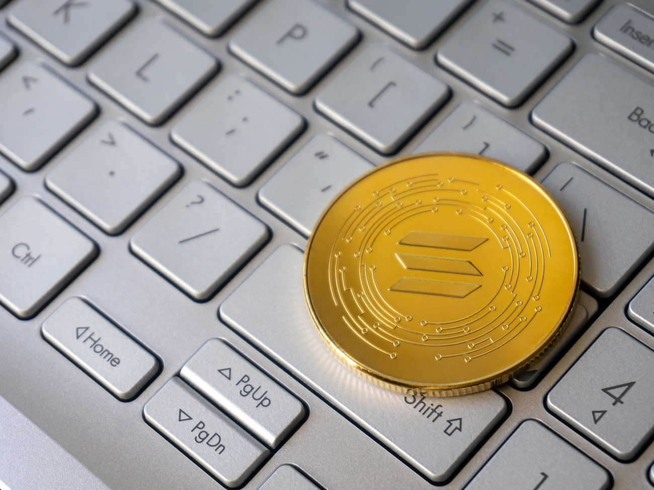 Fidelity targets Solana with new spot ETF filing (SOL-USD:Cryptocurrency) |  Seeking Alpha