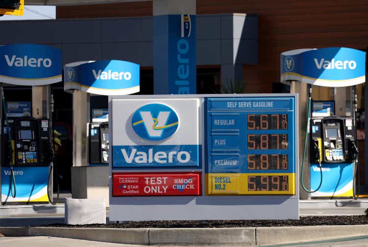 Valero Reports Big Jump In Profits For Third Quarter