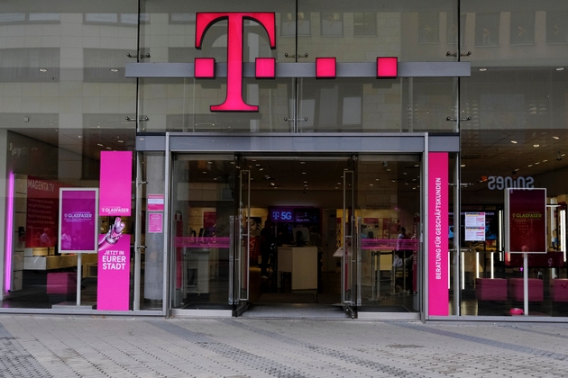 T-Mobile phasing out older plans, moving customers to 5G offerings