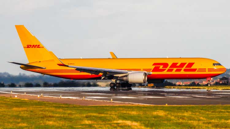 DHL Boeing 767.