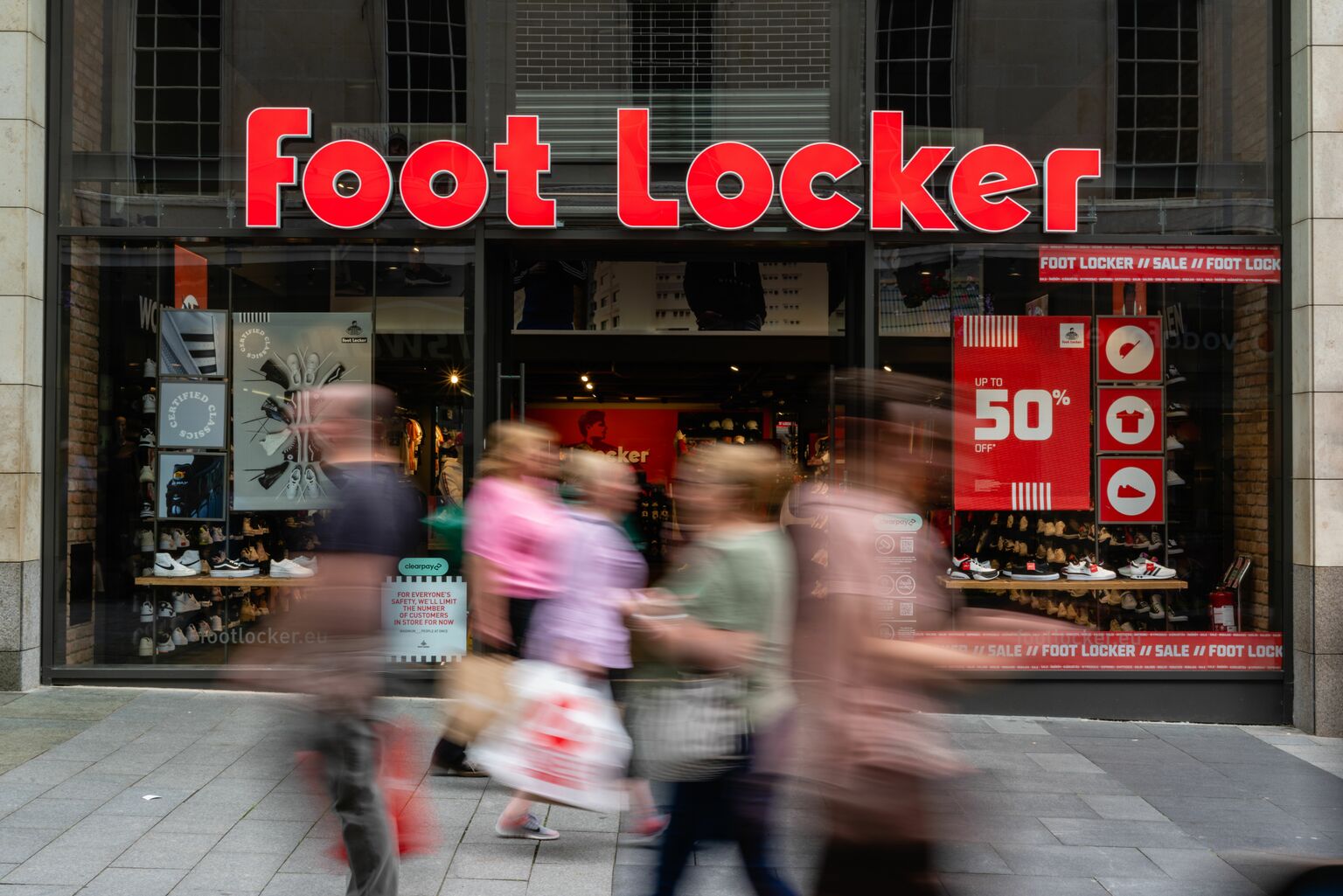 Foot Locker’s Q3: Not That Bad Though The Market Was Spooked, Still A Hold (NYSE:FL)