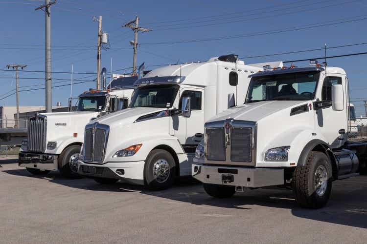 paccar-keeps-on-truckin-technical-analysis-seeking-alpha