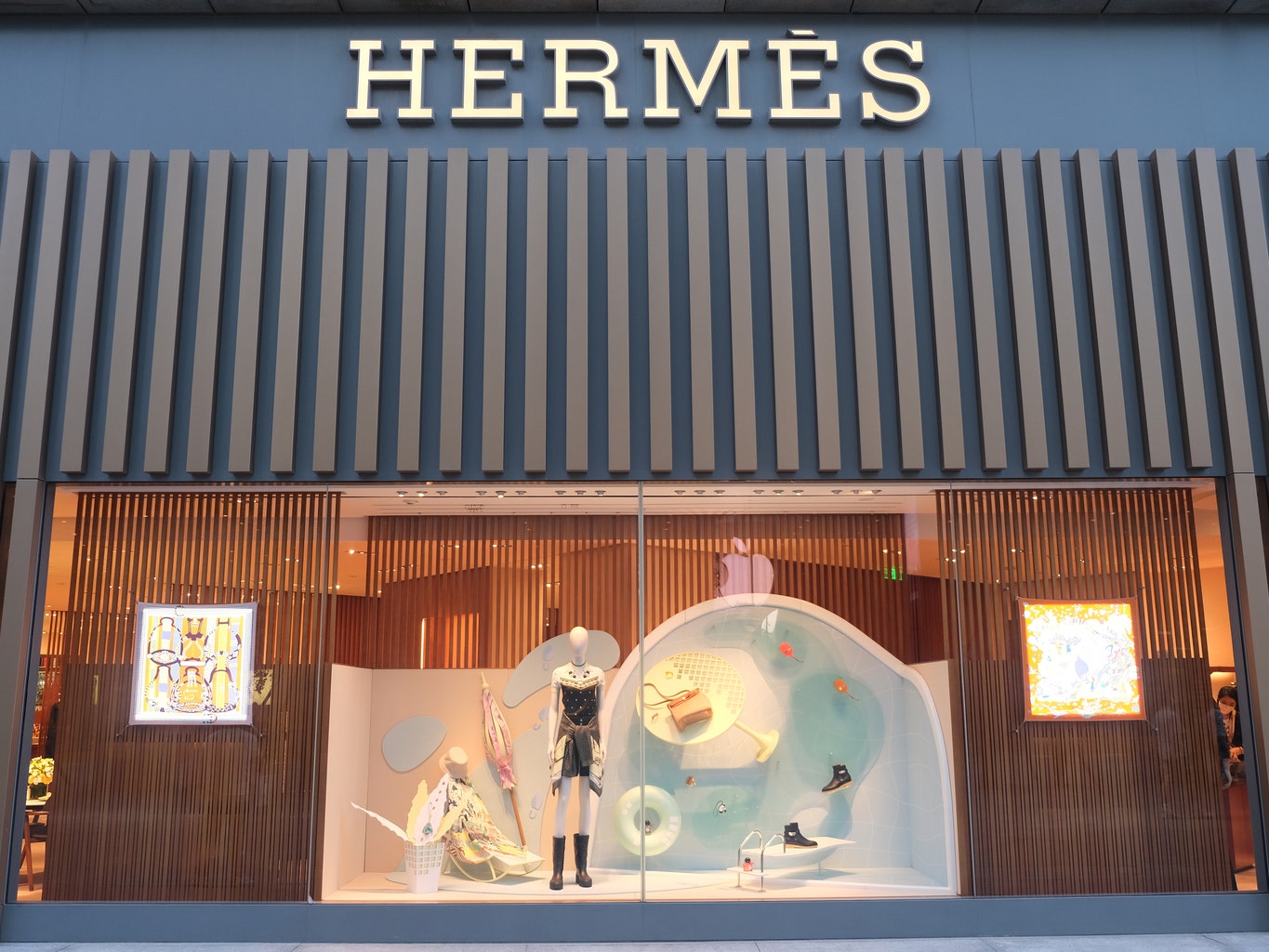 Hermes: Unjustified Historically-High Premium Over LVMH (OTCMKTS:HESAF)