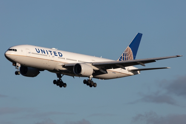 United Airlines Boeing 777-200 N798UA