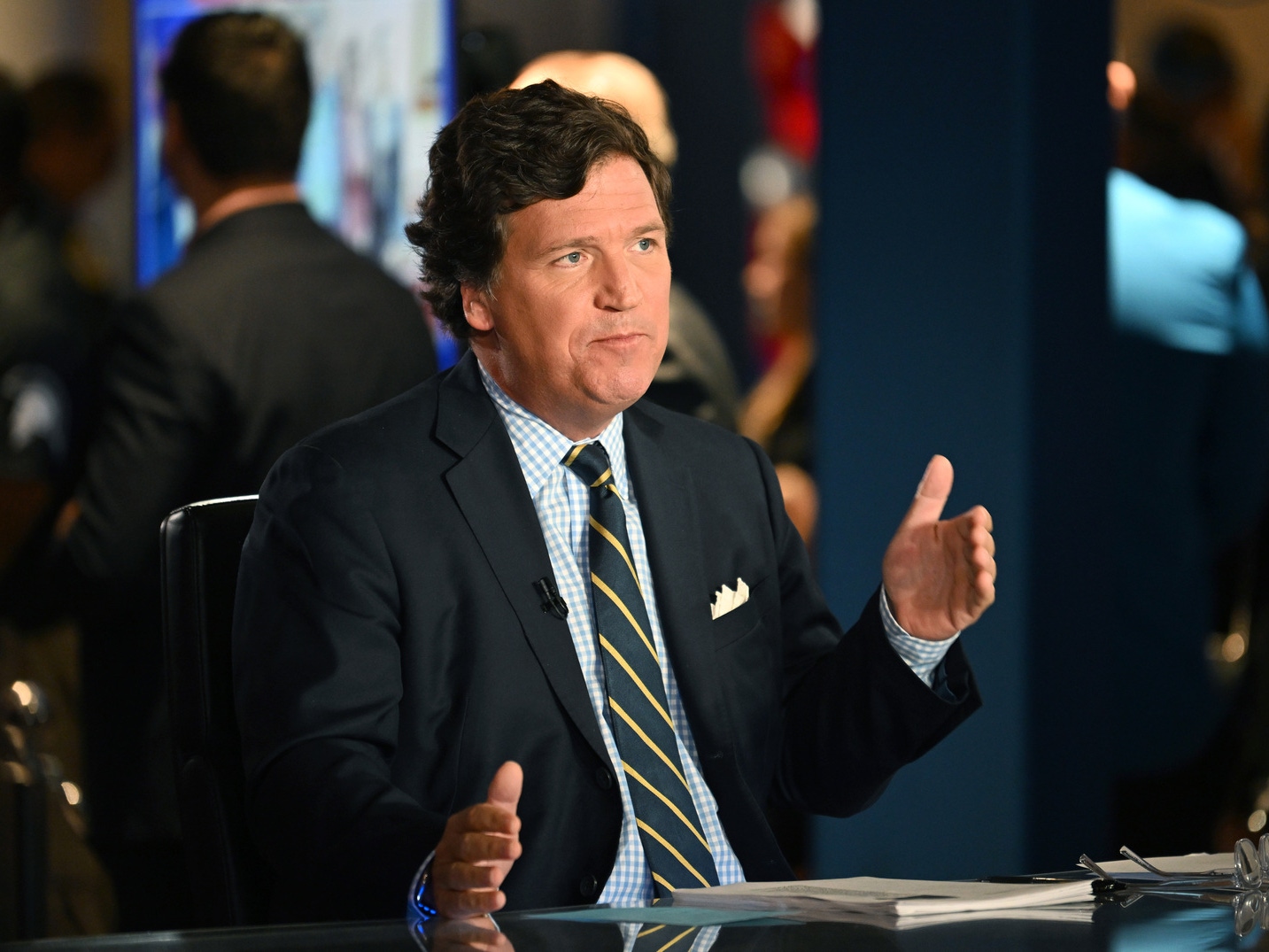 Top host Tucker Carlson out at Fox News; Fox stock dips (NASDAQ:FOX) |  Seeking Alpha