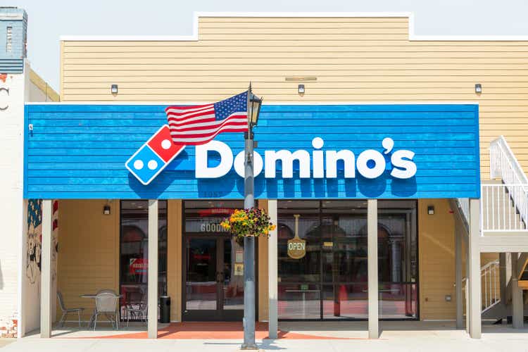 Dominos pizza and American flag