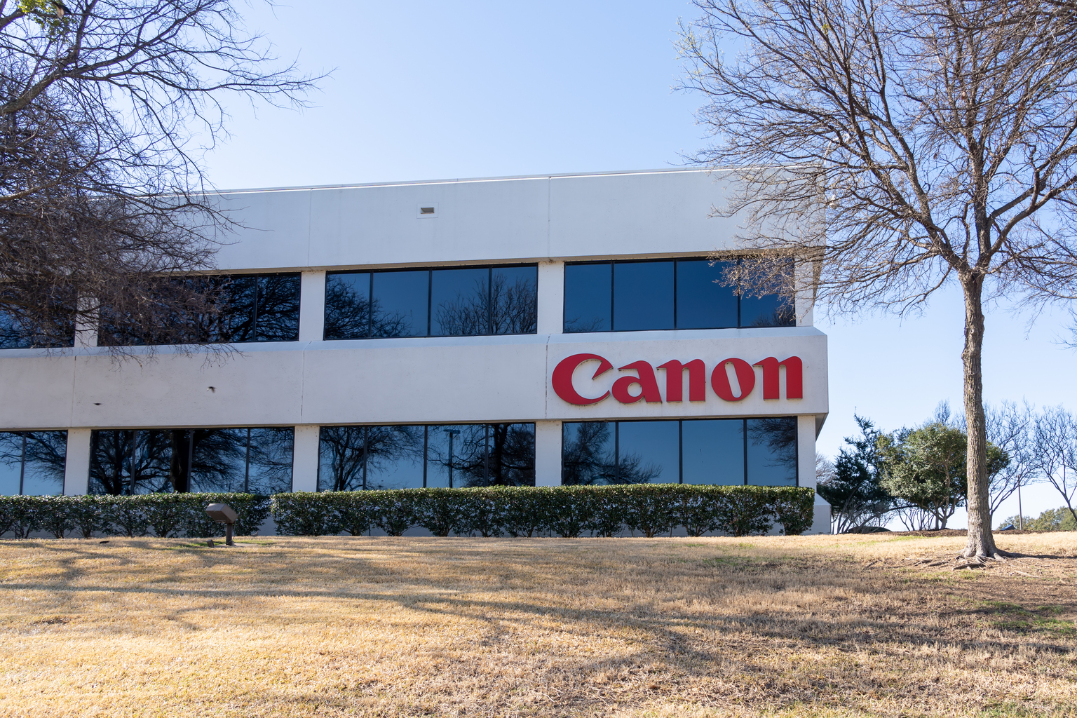 Canon Stock: Remains Attractive, I'm Buying More (NYSE:CAJ