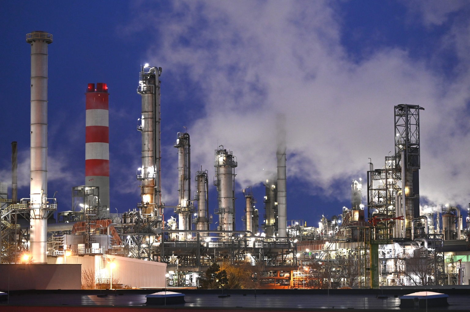 OMV: The Dividend Machine Investors Are Missing (Upgrade) (OTCMKTS:OMVJF) OMV: The Dividend Machine Investors Are Missing (Upgrade) (OTCMKTS:OMVJF)