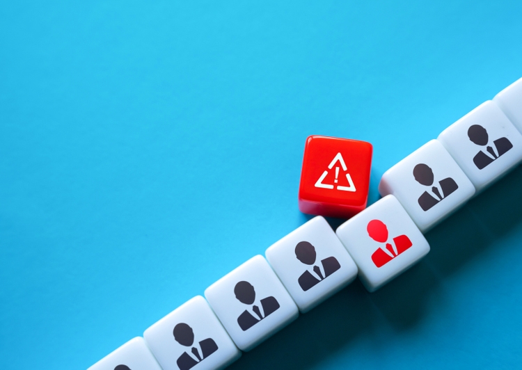 Disciplinary warning of the worker. The issue of incompetence. Social toxicity, conflict with others. Psychological pressure and coercion to dismiss. Staff notices. Strikes, ban. Fines and fees.