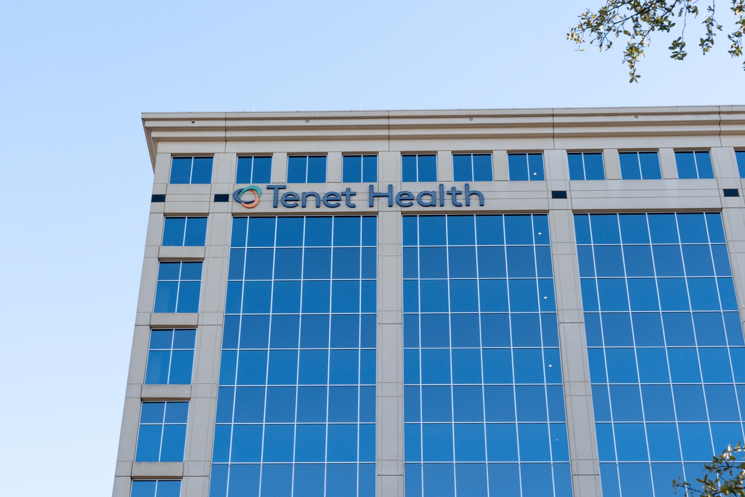 Tenet Healthcare’s Ambulatory Growth Offsets Emerging Policy Headwinds (NYSE:THC)