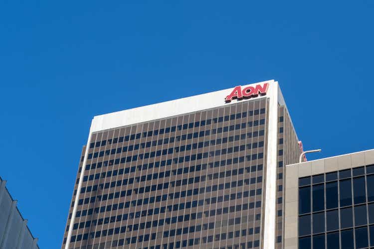 Aon Risk Solutionsoffice in Aon Center, Los Angeles, CA, USA.