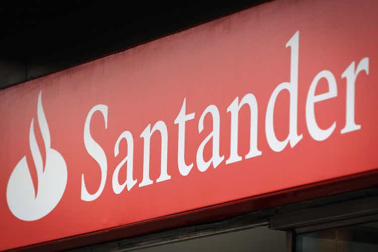 Concerns for Santander Bank in the UK as it suffers a credit rating downgrade