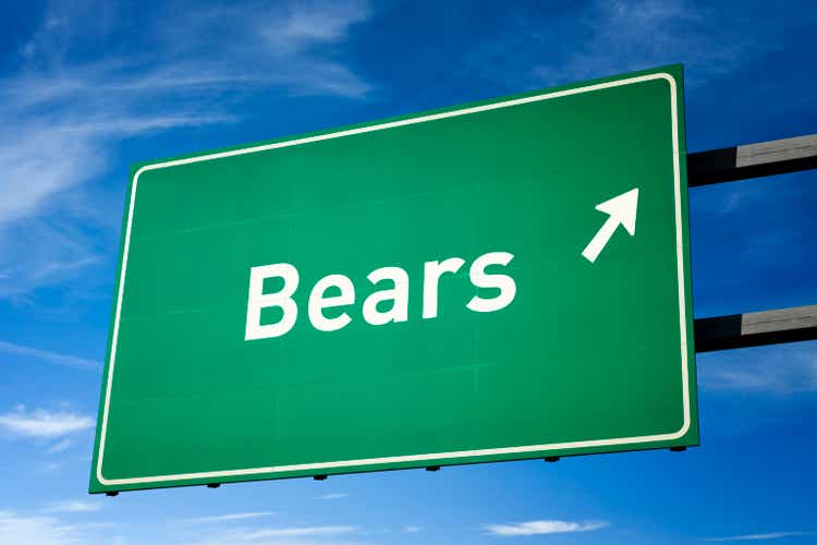 Highway directional sign for Bears