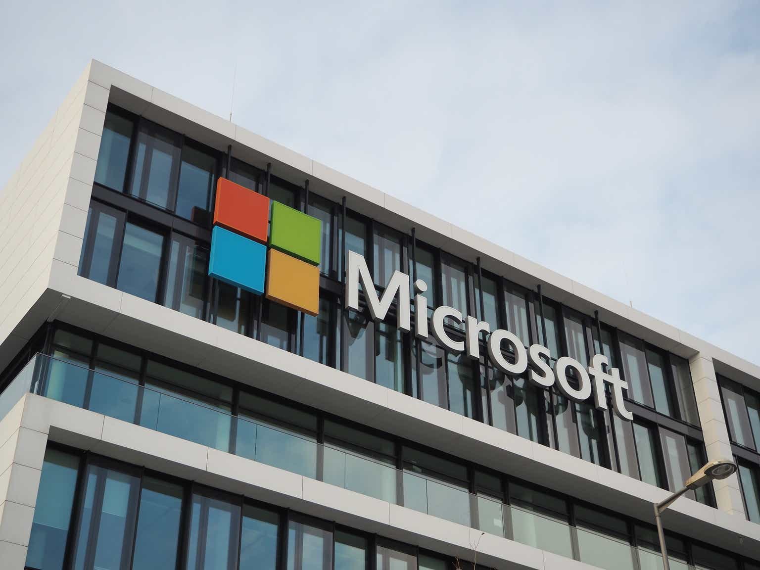 Microsoft: A Golden Opportunity After Recent Pullback (NASDAQ:MSFT)