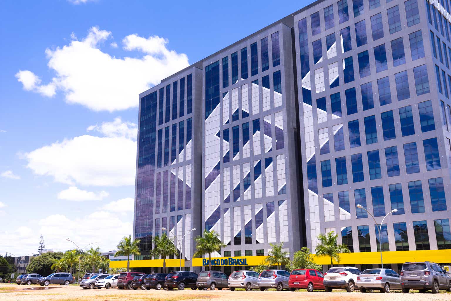 BB Seguridade: Dividends Still Shine But The Upside's Getting Slim (Rating Downgrade)