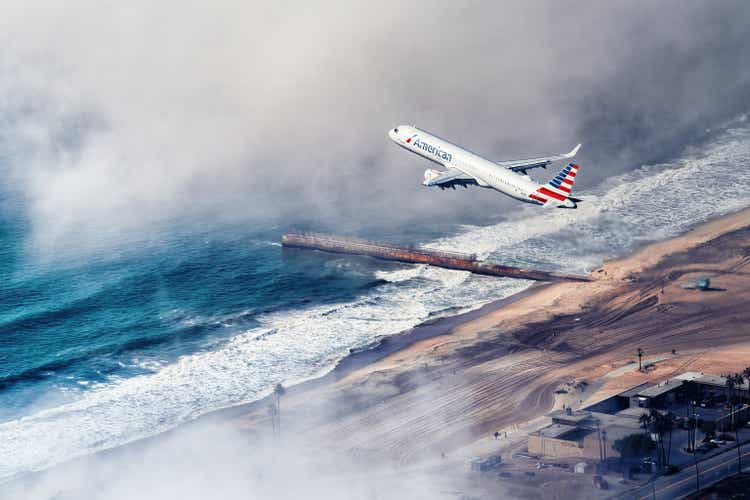 American Airlines Airbus A321 taking off from Los Angeles International Airport