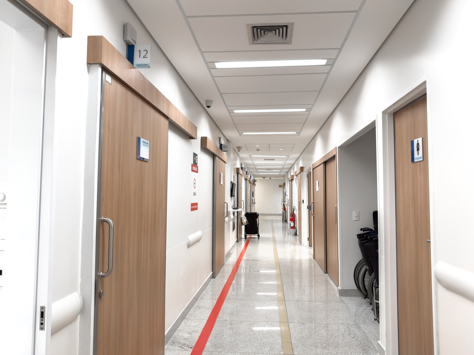 NorthWest Healthcare REIT: JVs, Debt Reduction and An Upgrade (TSX:NWH.UN:CA)