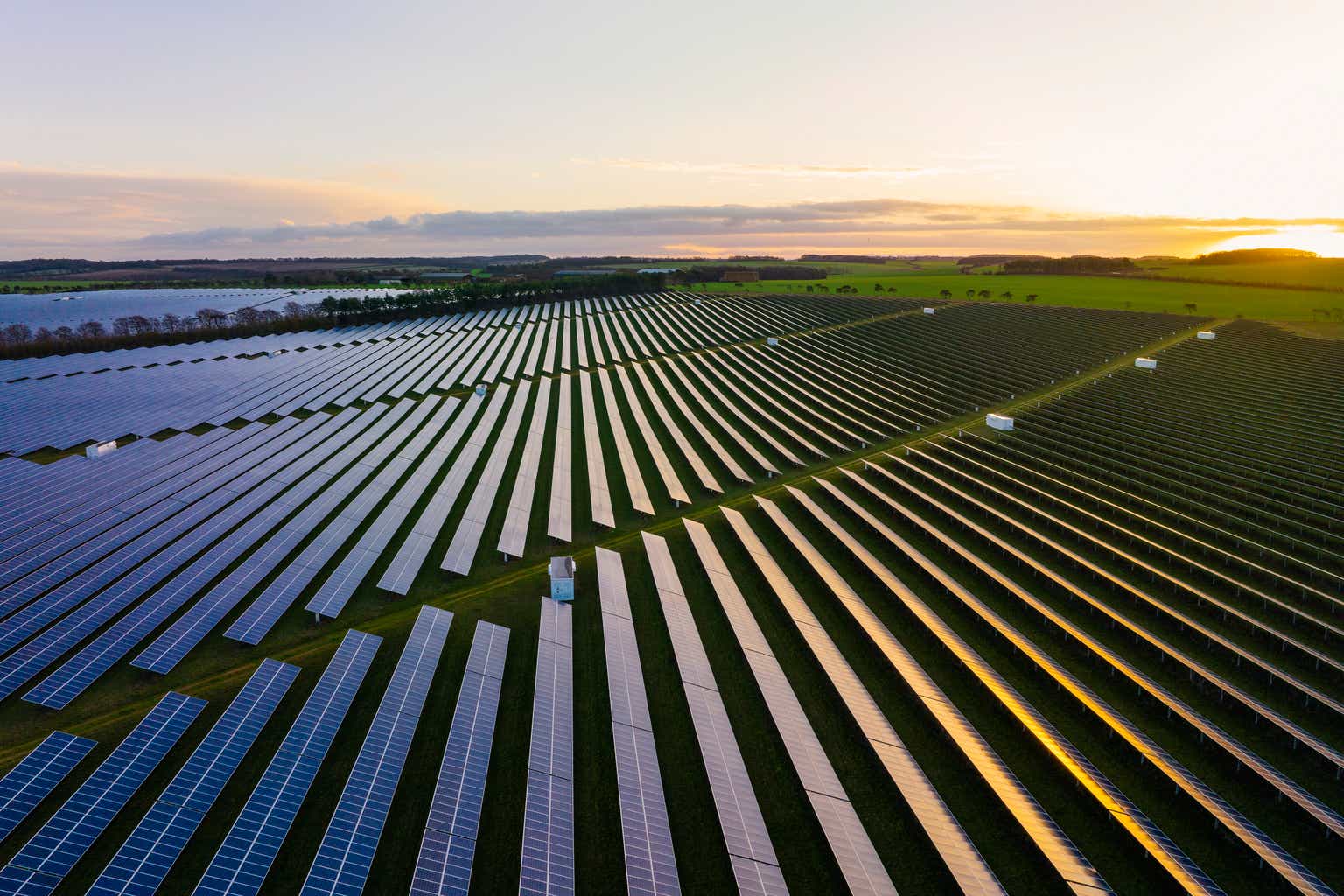 Enphase Energy: Looking Ahead To Strong 2024, Solar Stocks On Edge (ENPH)