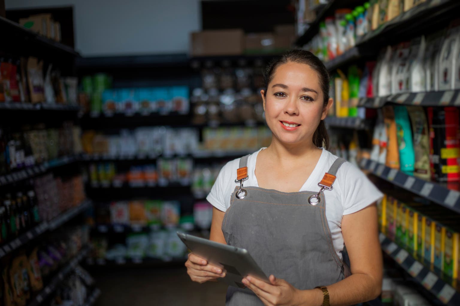 BBB Foods: Discount Grocer At A Premium Price