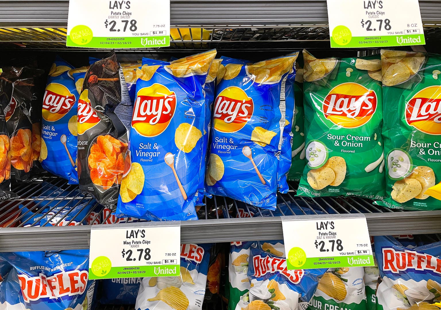 Salty Snacks, Sweet Dividends: PepsiCo's Battle-Tested Investment Appeal (NASDAQ:PEP)