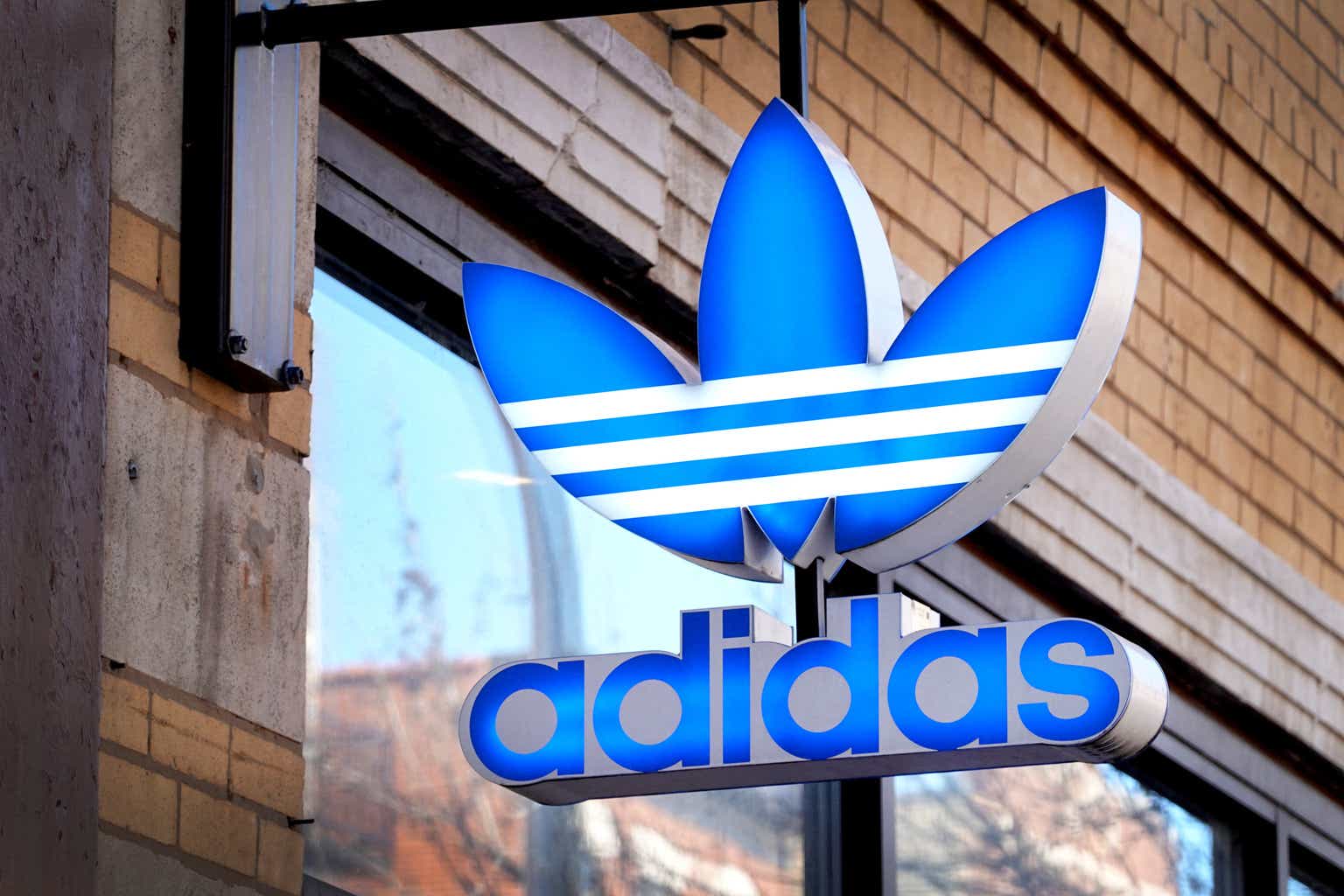 adidas - adidas increases full-year outlook as top-line momentum