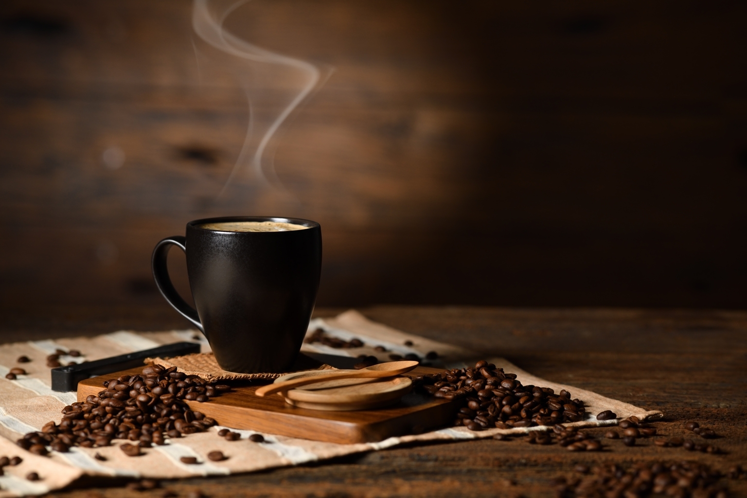 Wake Up And Smell The Cash Flow: Eagle Point Credit Yield 17% (NYSE:ECC)