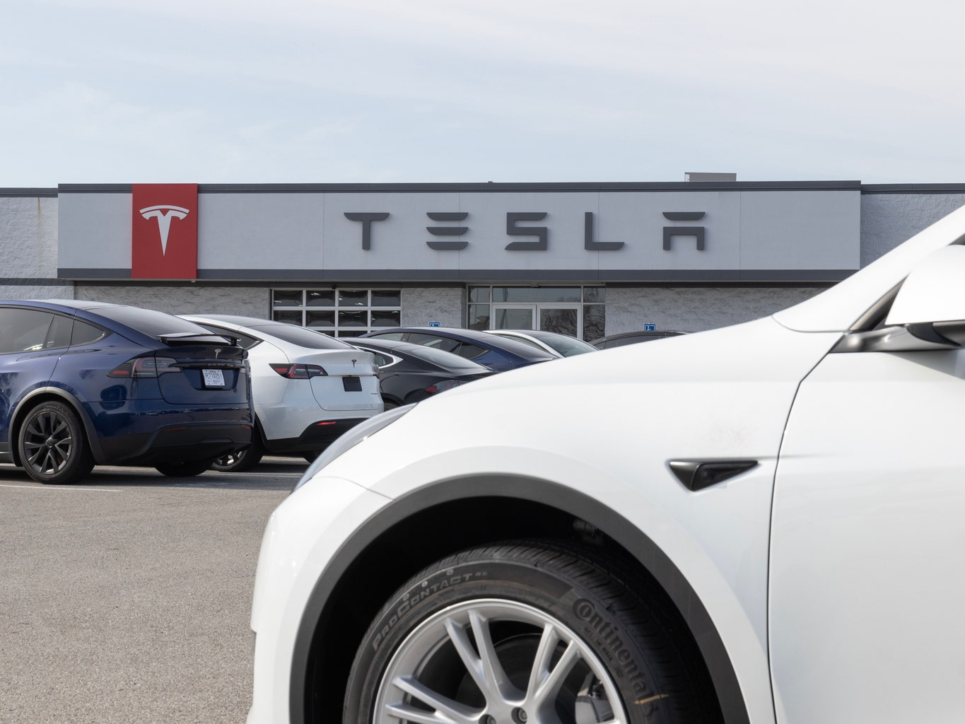 How Tesla is cutting Model S and X prices by $10K