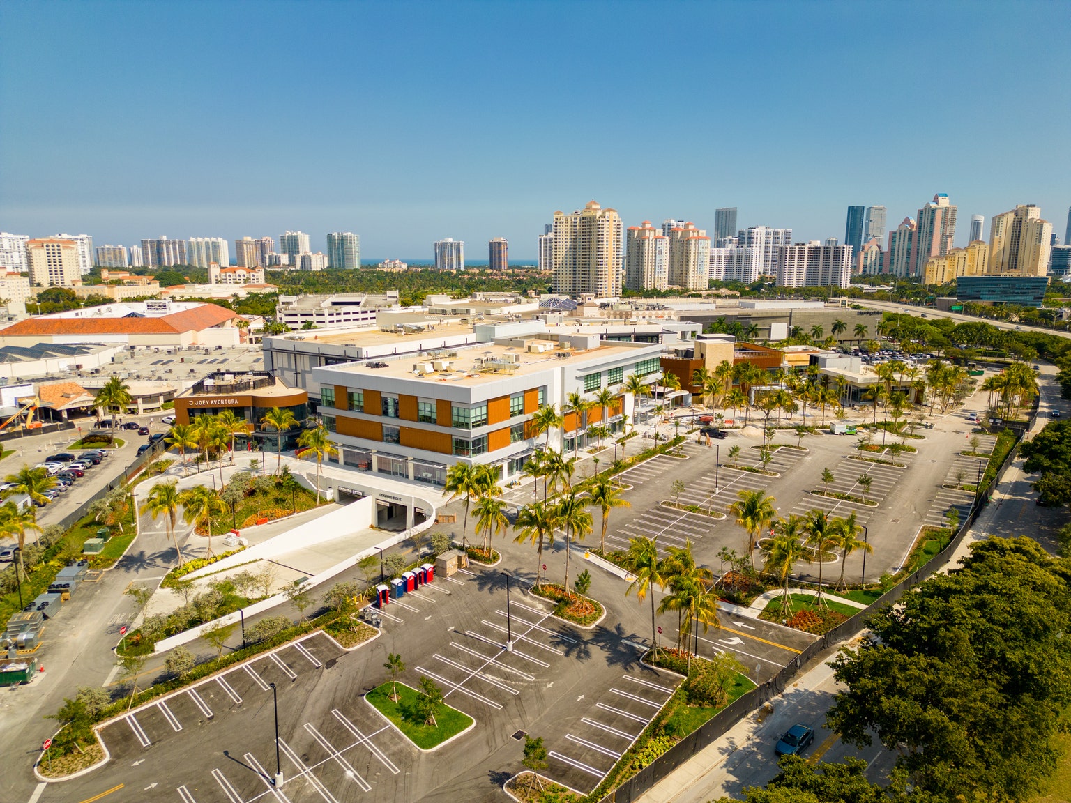 Aventura Mall announces 19 new tenants - South Florida Business Journal