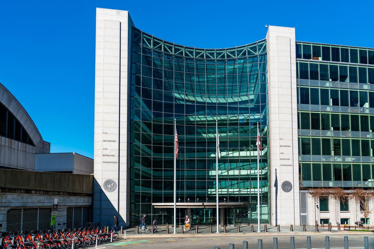 SEC nixes wave of crypto probes and suits in Trump-era reset | Seeking Alpha