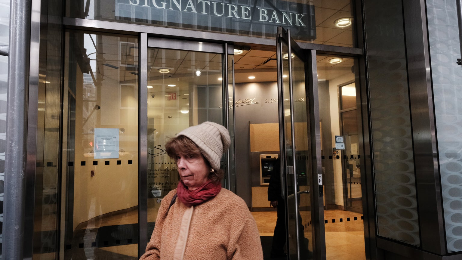 FDIC blames poor management for Signature Bank crash, admits