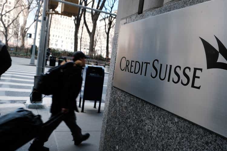 Credit Suisse Shares Drop 30% As Concerns Over Banking Crisis Continue