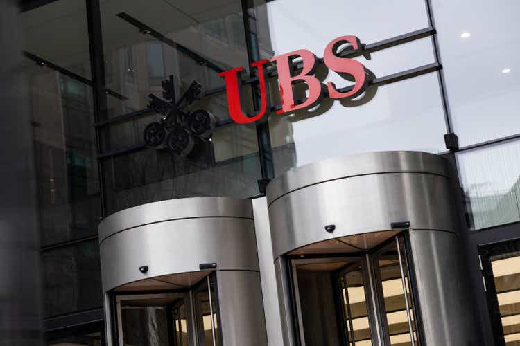 UBS To Acquire Troubled Rival, Credit Suisse